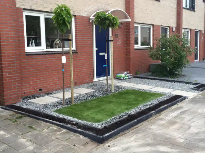 grind met bestrating